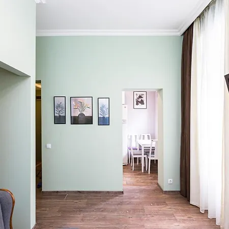 сучасні у львові, вул. таманська 9/1 * Львов