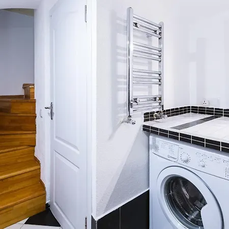 сучасна у львові вулиця дарії гусяк 9 דירה *