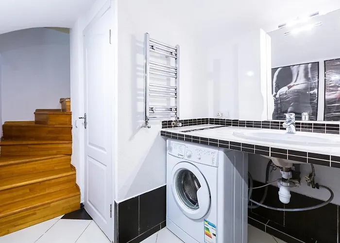 сучасна у львові вулиця дарії гусяк 9 Apartment *