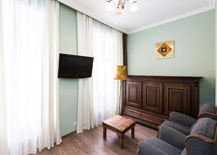 сучасна у львові вулиця дарії гусяк 9